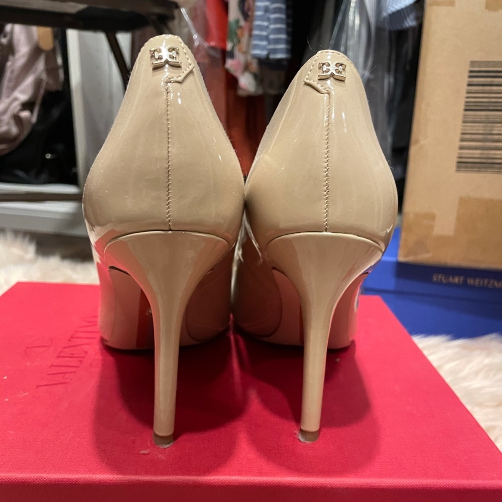 Pumps - Picture 3 of 4